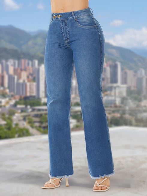 Jean Recto Bota Desflecada Azul Medio Colombiano para Mujer – Ref. J60367
