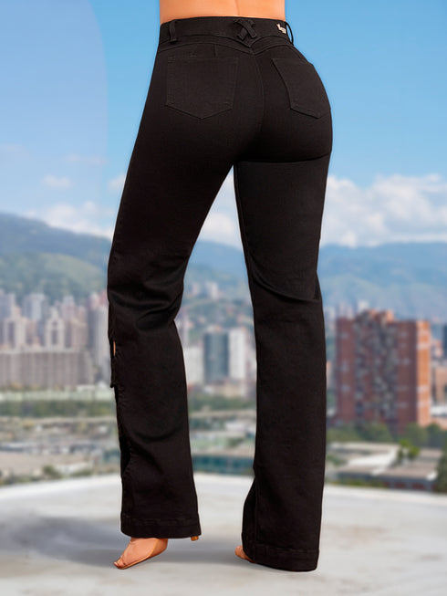 Jean Recto Bota Campana con Aberturas Negro Colombiano para Mujer – Ref. J60471